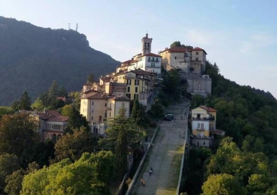 Lago Maggiore, Leggiuno, Ampio Appartamento Eksteriør bilde